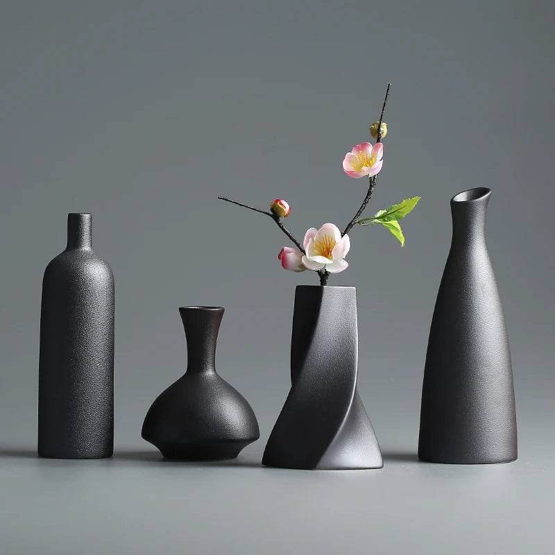 Modern Ceramic Vase Creative Black Tabletop Thydroponic Containers Flower Pot Home Decor Crafts Wedding Decoration