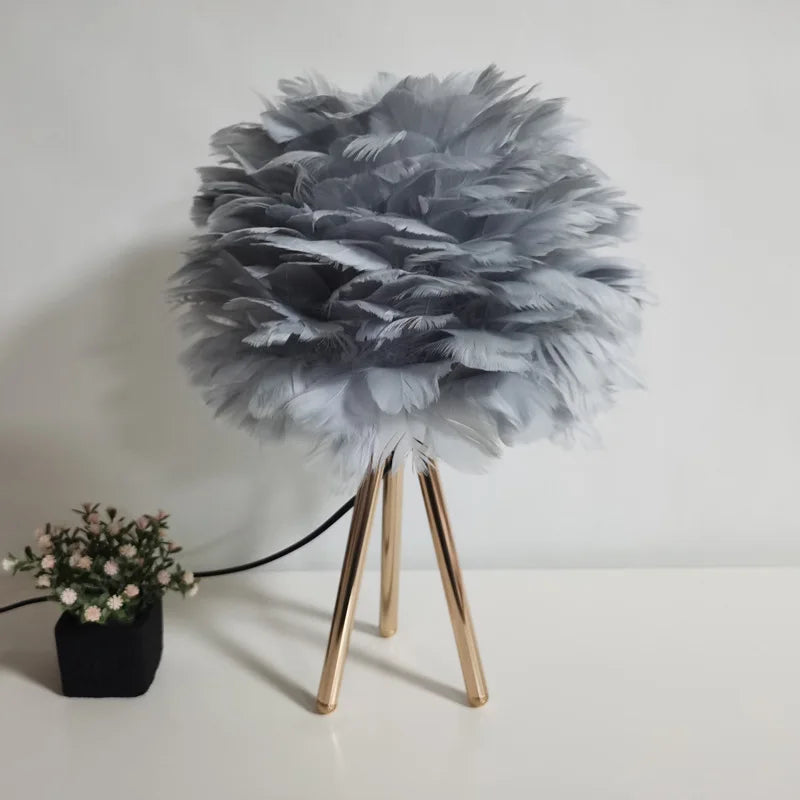 Modern Simple Feather LED Table Lamp Bedroom Study Dining Room Hotel Bedside Lamp Living Room Decoration Metal Table Lights