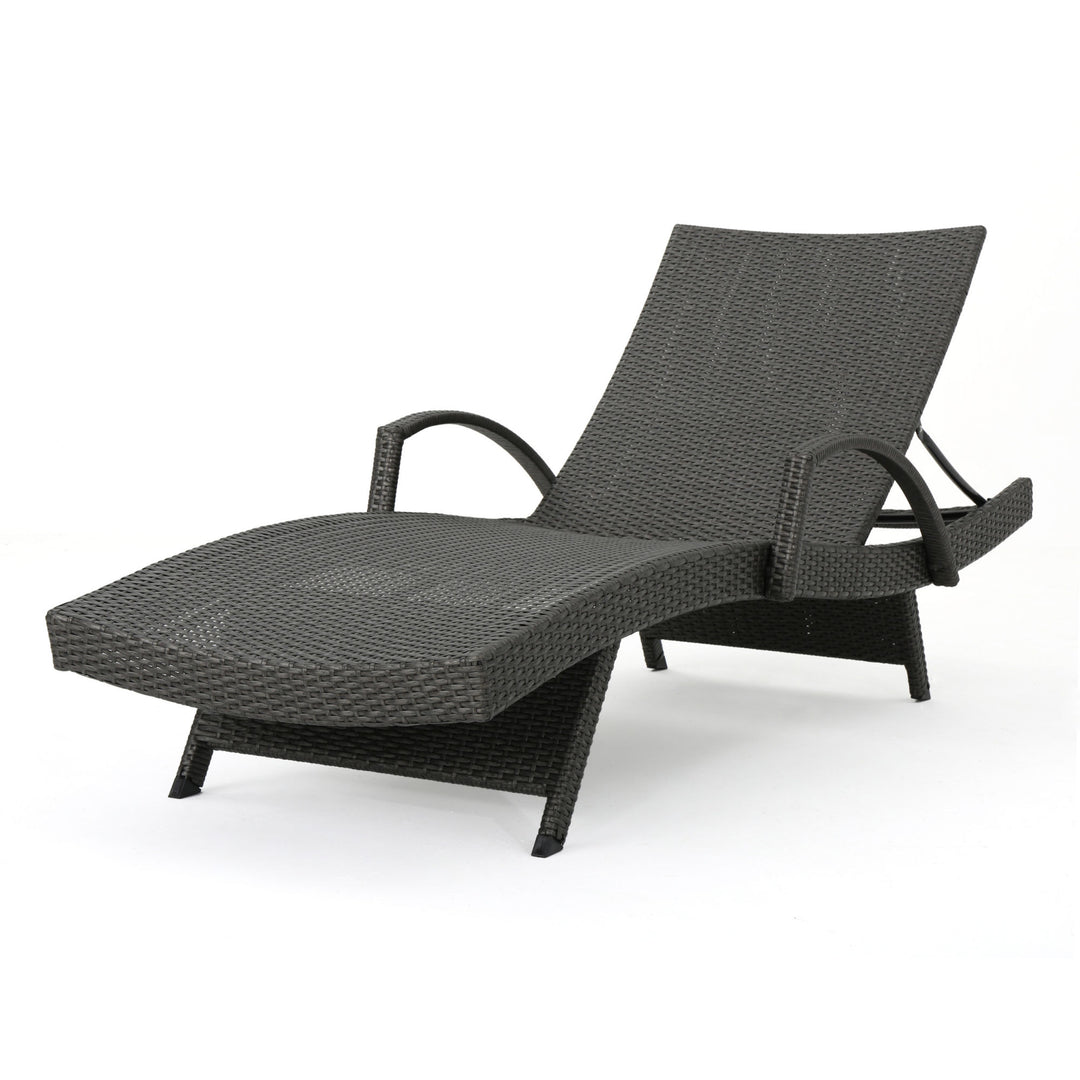 SALEM PE WICKER CHAISE LOUNGE WITH ARM